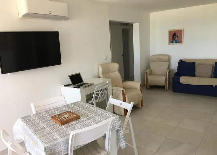 アパート La カネ